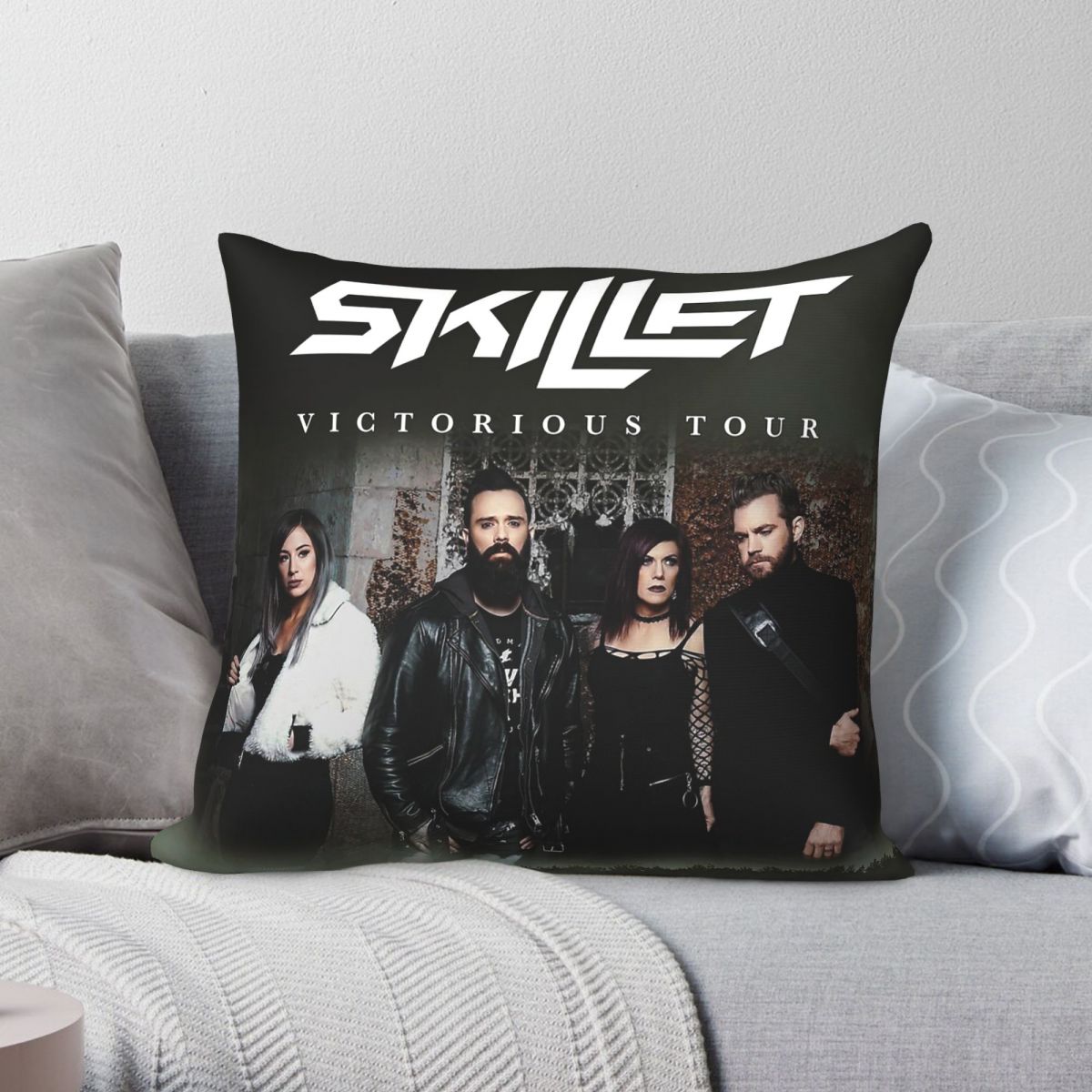 Victory Home Decor - Skillet Band Victorious Tour Yastık Kılıfı